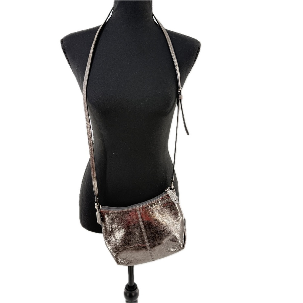 Coach Metallic Pewter Silver Patent Leather Crossbody Bag Poppy Scribble Logo - Picture 4 of 16